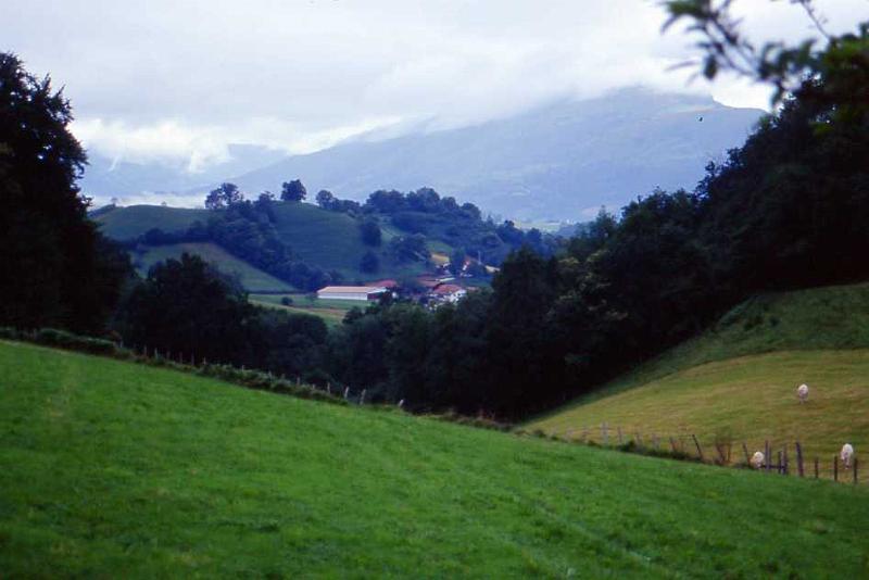 10-Per il Rifugio d'Orisson,11 luglio 2007.jpg